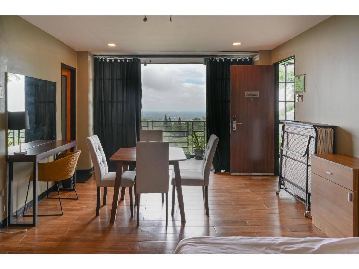 Capital O 890 Nami Hotel Tagaytay Tagaytay City Exterior foto